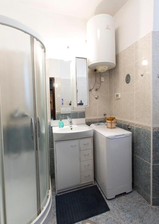 Apartma Rozi Koper Luaran gambar