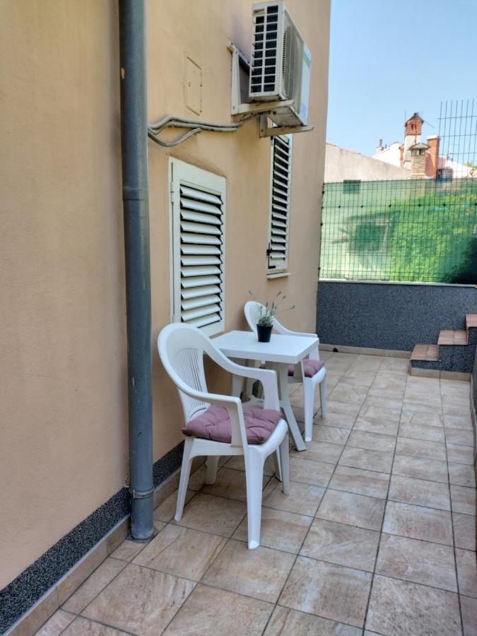 Apartma Rozi Koper Luaran gambar